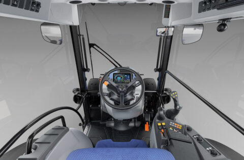 T4 120 F CAB Stage V 21 G 003