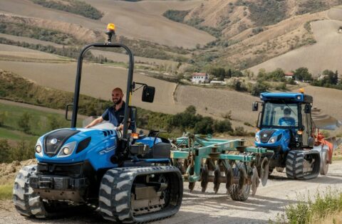 TK4 110 M ROPS Stage V 22 054 B zugeschnitten
